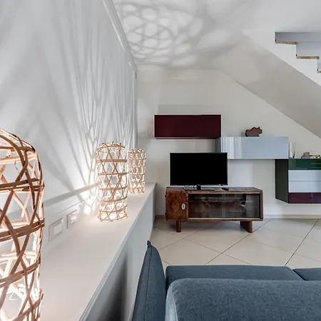 Flats In The Heart Of * Empoli