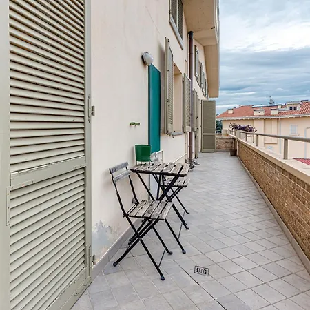 Flats In The Heart Of Apartment *